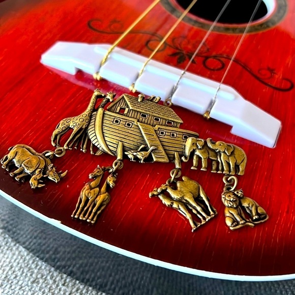 Vintage JJ Noahs Ark Pin Brooch - Picture 1 of 2